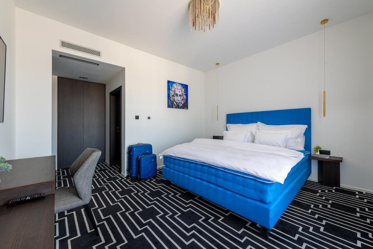 Hotel Zemplen มิคาโลเท ภายนอก รูปภาพ