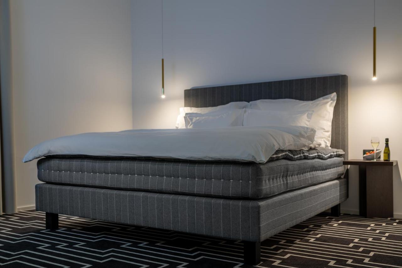Hotel Zemplen มิคาโลเท ภายนอก รูปภาพ