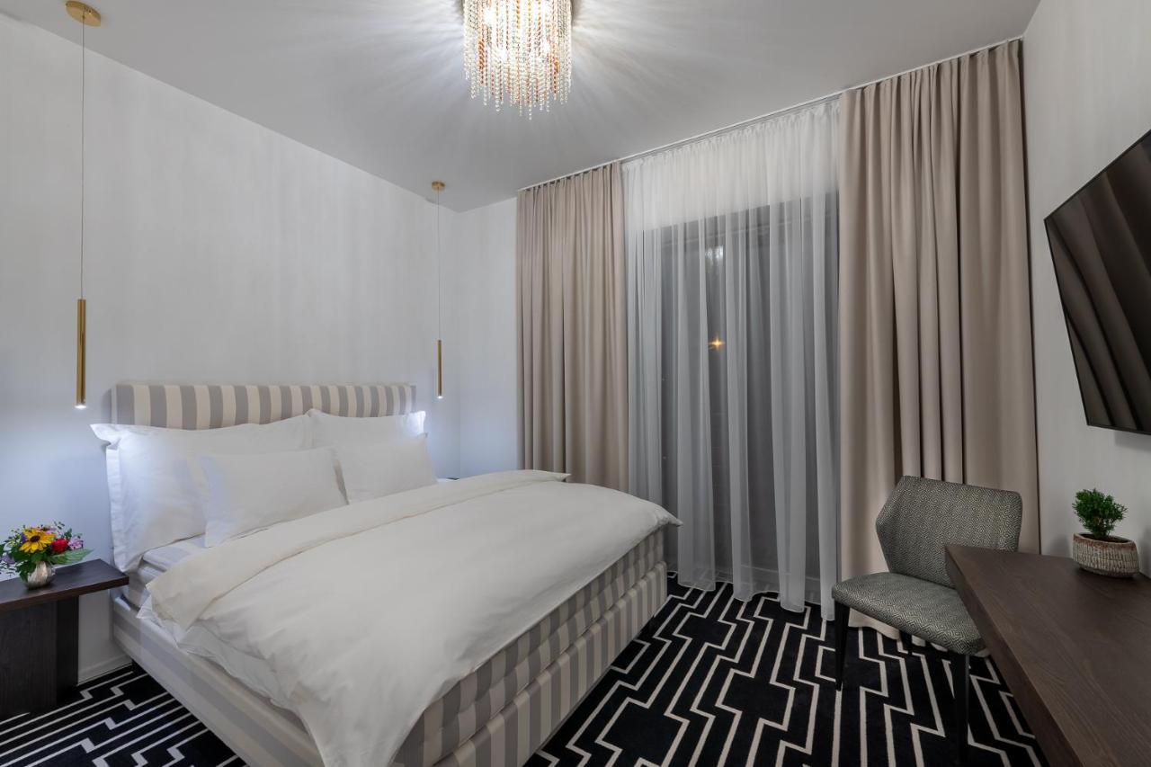 Hotel Zemplen มิคาโลเท ภายนอก รูปภาพ