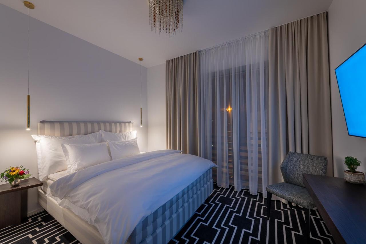 Hotel Zemplen มิคาโลเท ภายนอก รูปภาพ
