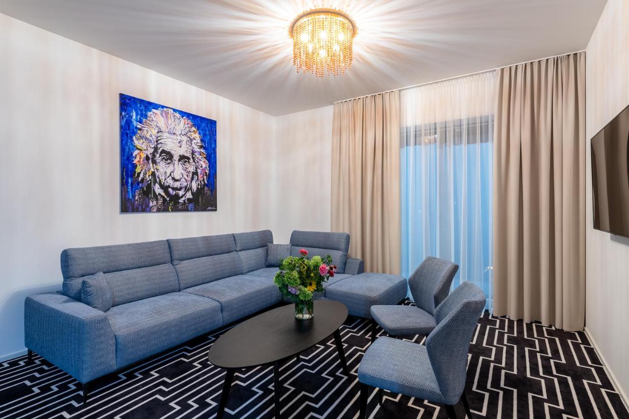 Hotel Zemplen มิคาโลเท ภายนอก รูปภาพ